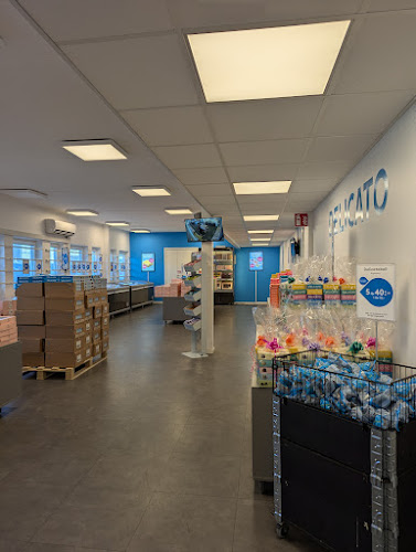 Reviews of Delicato Outlet in Segeltorp - Gastronomi och hotellverksamhet