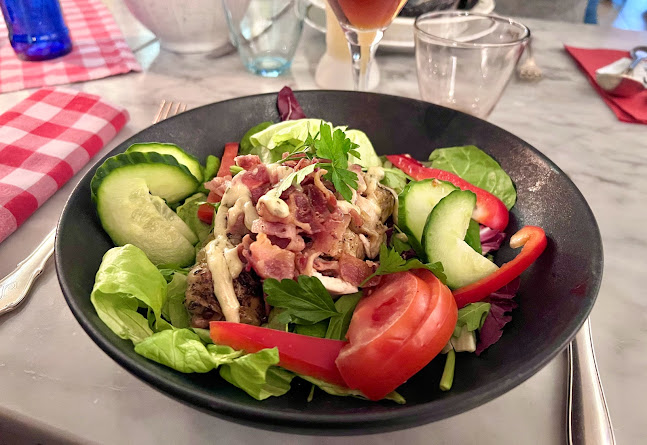 Comentarii opinii despre Bombance AB