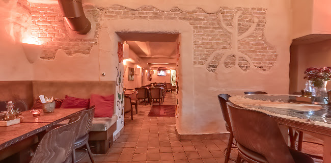 Firavin Kök & Cocktail Bar Phone number