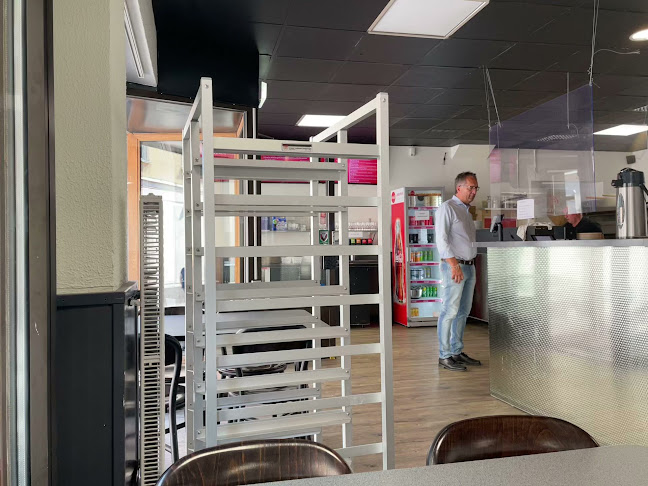 Opinii despre Kebab Baren în Linköping - Gastronomi och hotellverksamhet