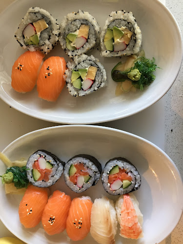 Opinii despre Sushi-THAI Take Away în Katrineholm - Gastronomi och hotellverksamhet