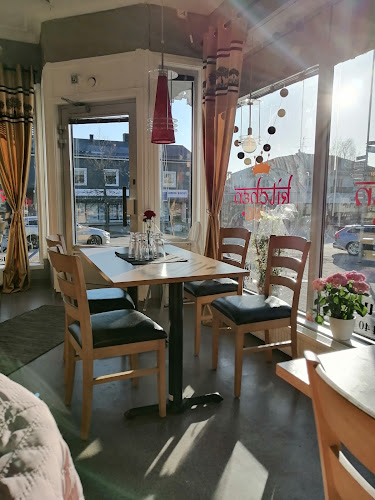 Comentarii opinii despre Broms Café