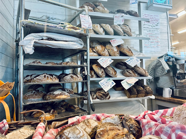 Lottas Bak&Form, Surdegsbageri, Café - Bleket
