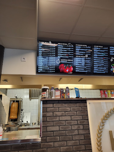 Hulta Pizzeria Open Times