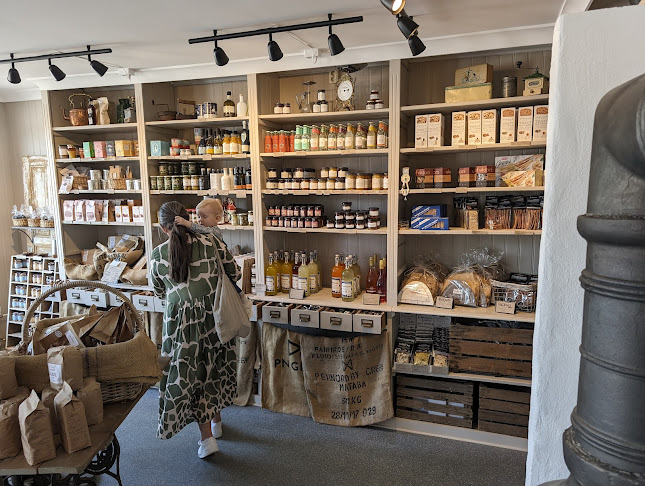 Opinii despre Nora's Ost & Delikatess în Nora - Gastronomi och hotellverksamhet