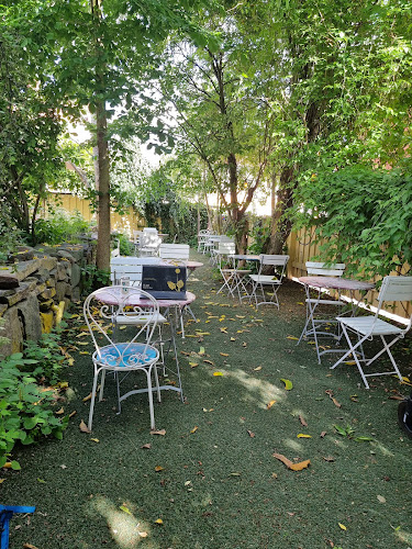 Villa & Trädgård de luxe - Gastronomi och hotellverksamhet