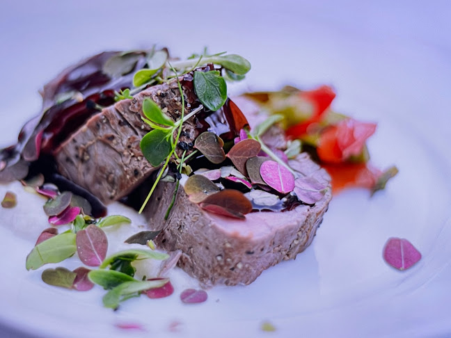 Clubhouse Restaurant Phone number