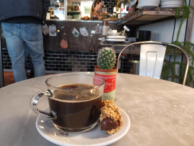 Bar Solo - Gastronomi och hotellverksamhet