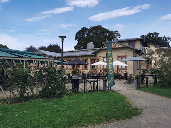 Wienercaféet - Gastronomi och hotellverksamhet