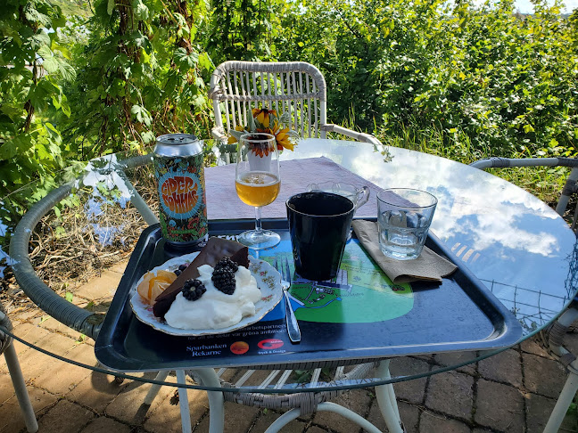 Hornuddens trädgård - Gastronomi och hotellverksamhet