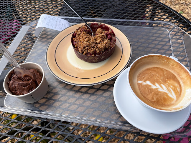 Jolla Chokladmakarna Open Times