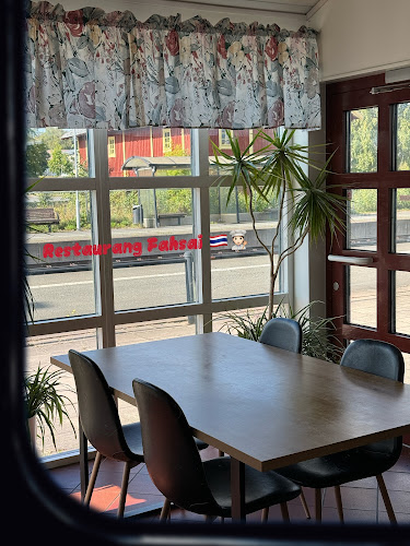 Restaurang Fahsai Open Times