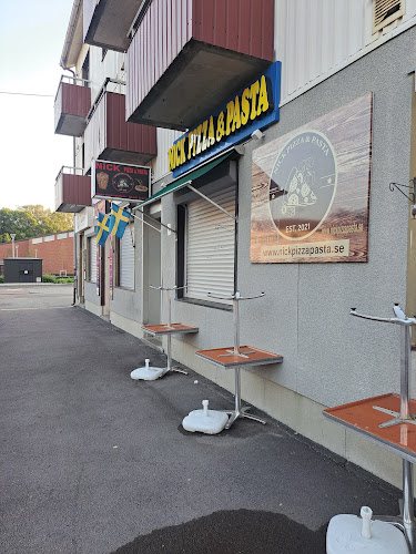 Nick Pizzeria & pasta - Gastronomi och hotellverksamhet