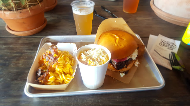 Holy Smoke BBQ - Nyhamnsläge