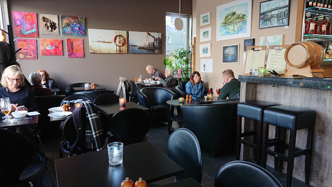 Café Elena - Gastronomi och hotellverksamhet