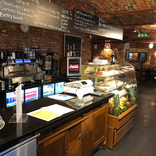 Café Berlin - Gastronomi och hotellverksamhet