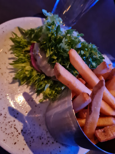 O'Learys Luleå Phone number