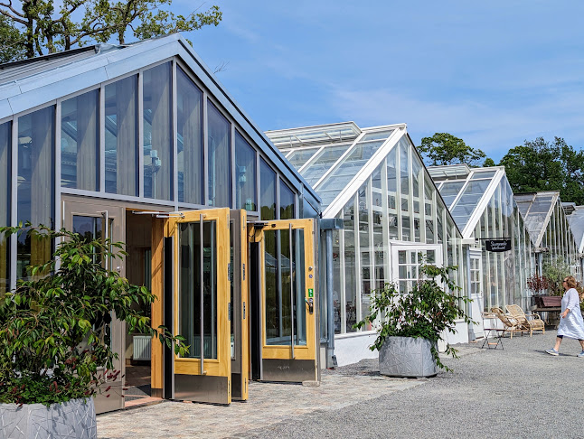 Rosendals Trädgårdskafé - Gastronomi och hotellverksamhet