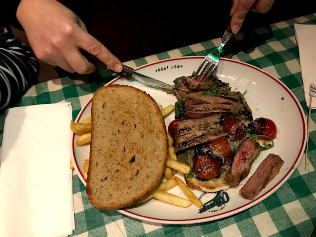 O'Learys Heron City - Gastronomi och hotellverksamhet