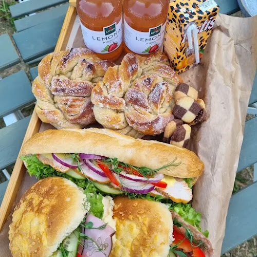 Comments and reviews of Café Enklabullar i nora