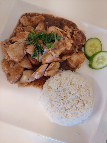 Sakon Thai - Gastronomi och hotellverksamhet
