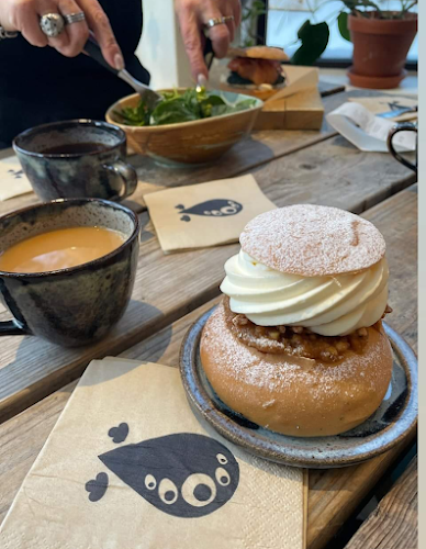 Söndagsvägen 3, 123 60 Farsta