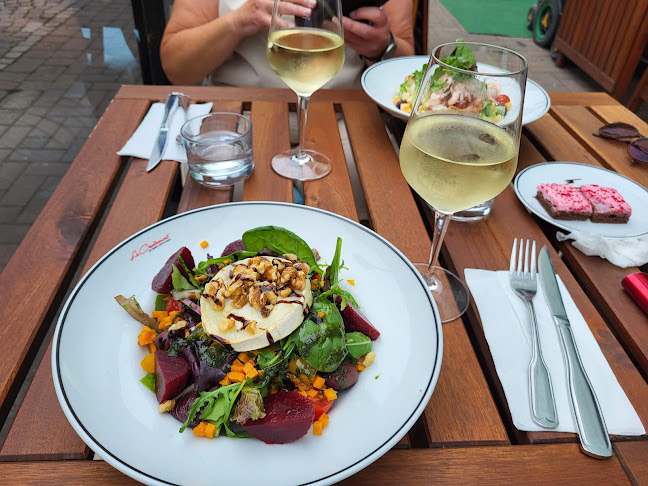 Opinii despre Le Croissant cafe în Karlstad - Gastronomi och hotellverksamhet