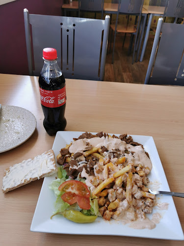 Opinii despre LOMBOLO GRILL & pizzeria AB în Kiruna - Gastronomi och hotellverksamhet