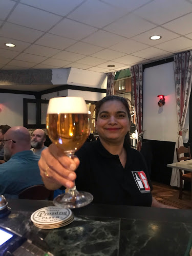 Opinii despre Restaurang Lilla Prag în Stockholm - Gastronomi och hotellverksamhet