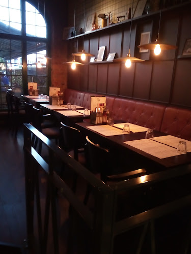 Comments and reviews of Harrys