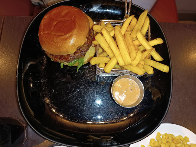 Barbeque Steakhouse & Bar - Gastronomi och hotellverksamhet