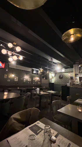 Harrys - Gastronomi och hotellverksamhet