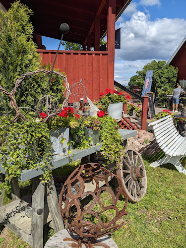 Rotnäs gård Phone number