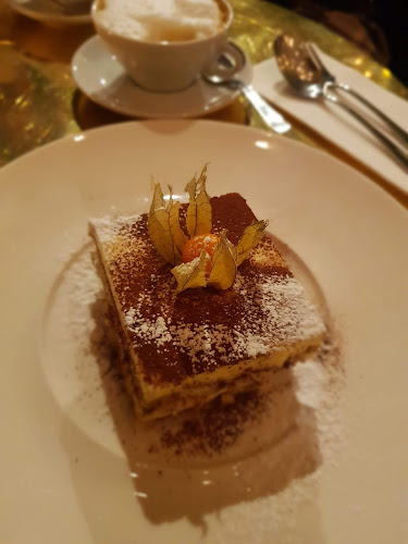 Vanadisplan 1, 113 31 Stockholm