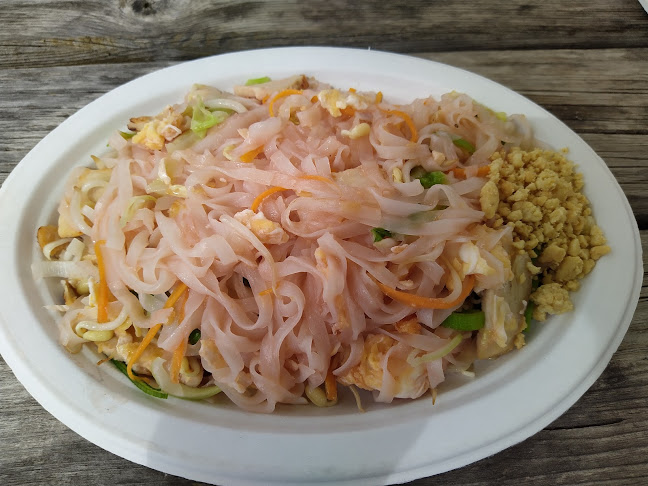 På Thai, Hamnen Askeersund - Gastronomi och hotellverksamhet