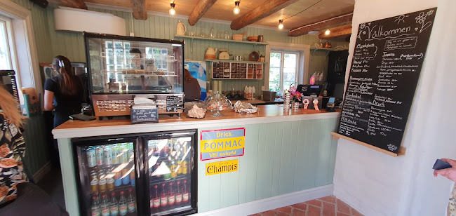 Comentarii opinii despre Ormesta Glasscafé Brända Bullar AB