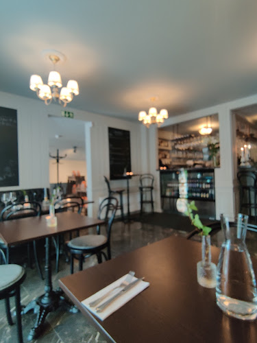 Opinii despre Sigfrids bistro, bageri och bar în Göteborg - Gastronomi och hotellverksamhet