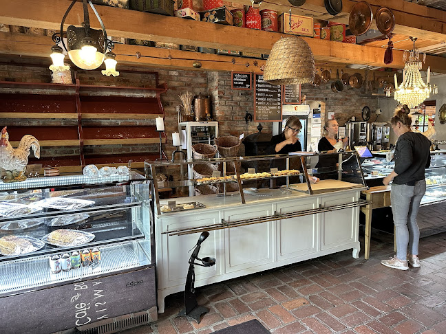 Comentarii opinii despre Vismarlövs Café & Bagarstuga AB