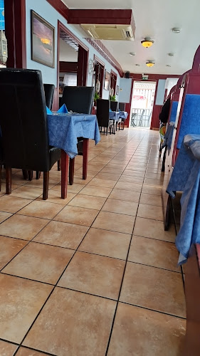 Comments and reviews of Akropolis