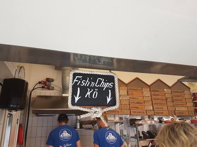 Opinii despre Arvidsons Kiosk Och Fisk în Marstrand - Gastronomi och hotellverksamhet