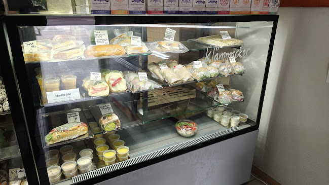 Renates Bageri & Restaurang Open Times