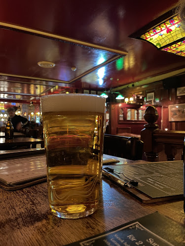 The Horse & Hound Phone number