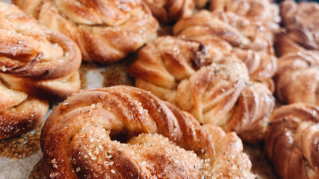 Opinii despre Under Eken Bistro & Catering în Eksjö - Gastronomi och hotellverksamhet