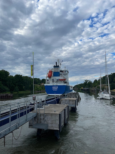 Comments and reviews of Vänersborgs Slusscafé