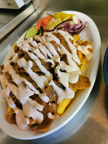 Pärla Pizzeria - Gastronomi och hotellverksamhet