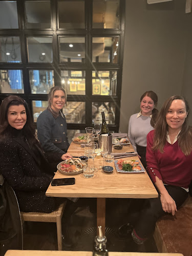 Comments and reviews of East