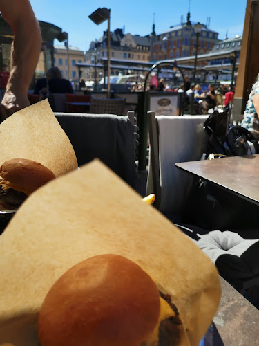 Hörnan Bar & Käk - Gastronomi och hotellverksamhet