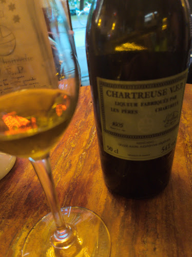 Opinii despre Bar La Lune în Göteborg - Gastronomi och hotellverksamhet