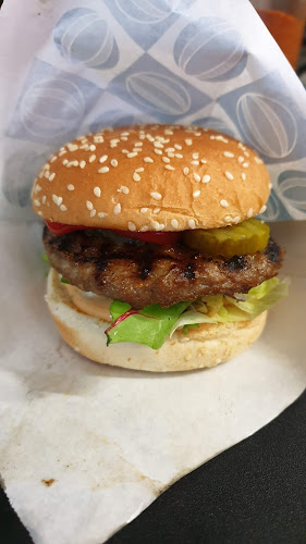 Kompis Grillen - Gastronomi och hotellverksamhet