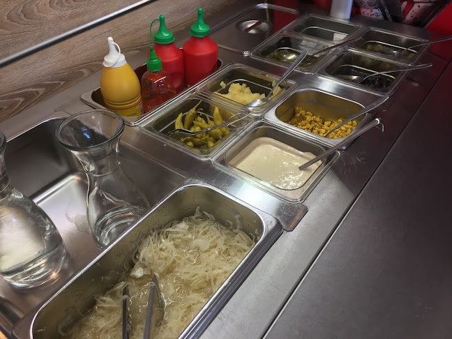 Pizzeria 2000 - Gastronomi och hotellverksamhet